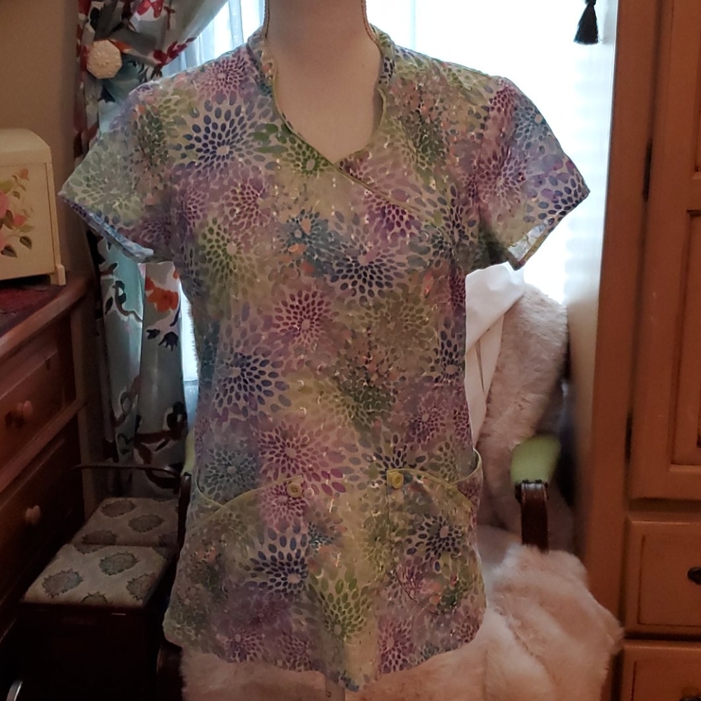 XS scrub top by Elam by Barco